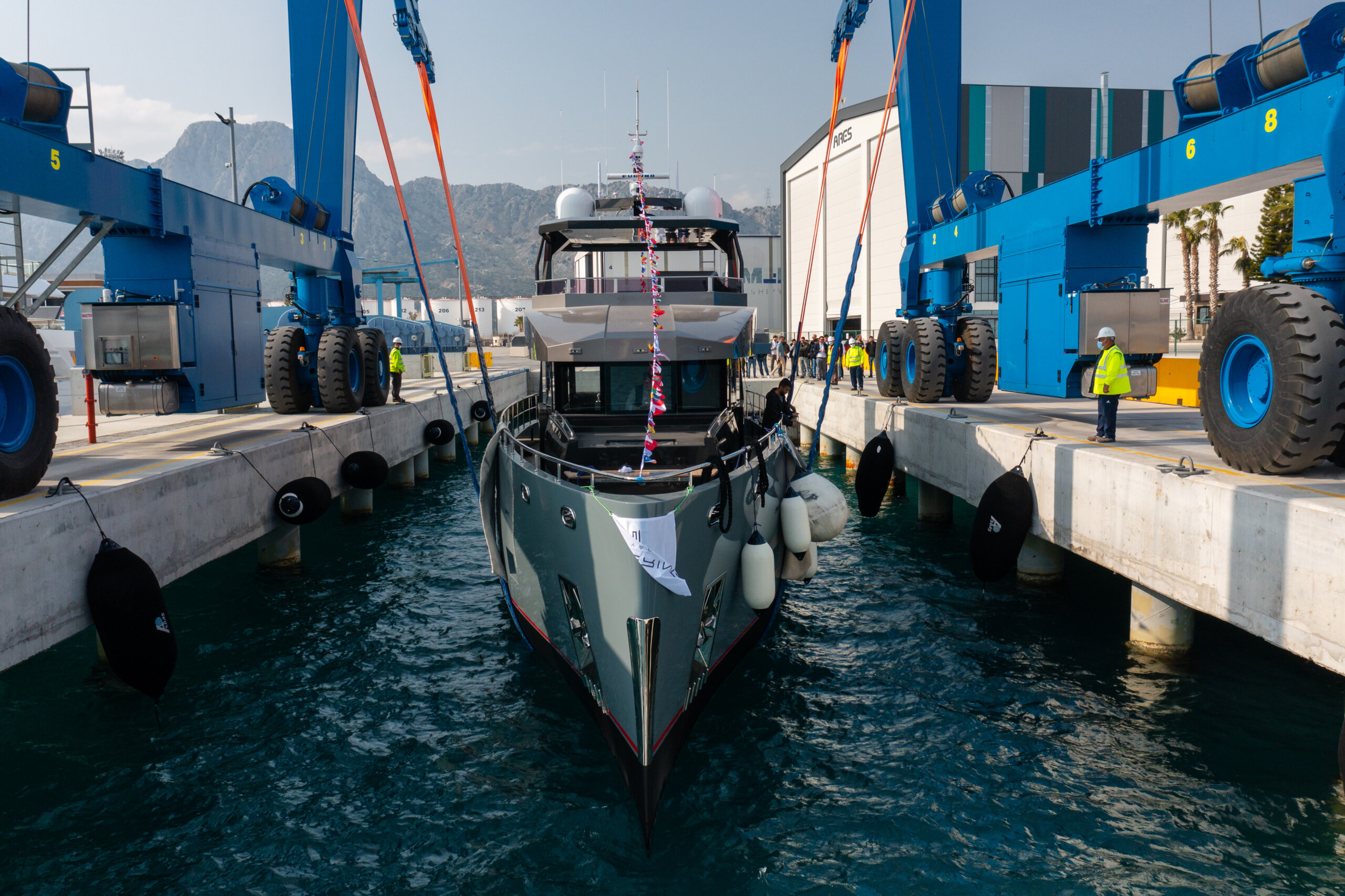 New B70 Yacht launched at Bering Yachts